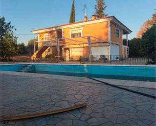 Swimming pool of Single-family semi-detached for sale in Badajoz Capital  with Terrace and Swimming Pool