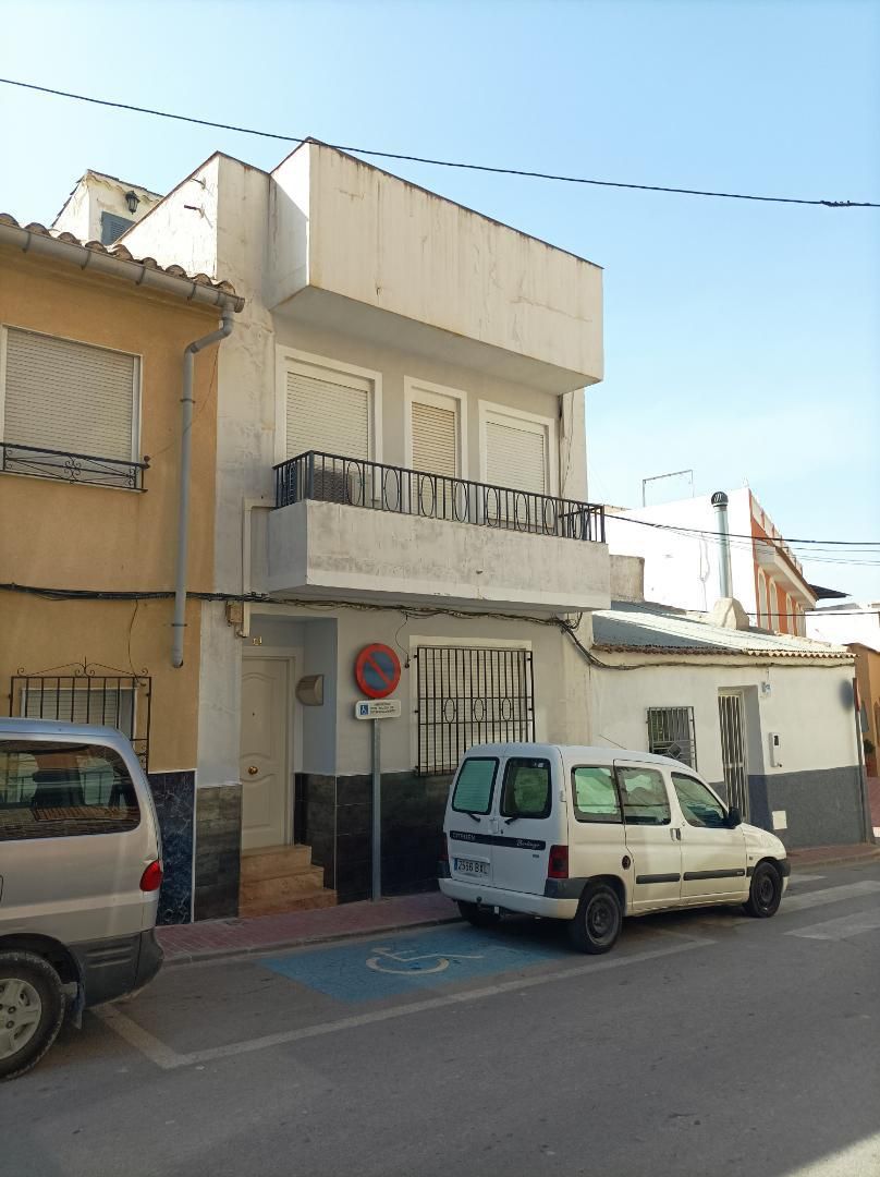 Exterior view of Single-family semi-detached for sale in Cieza  with Air Conditioner, Terrace and Storage room