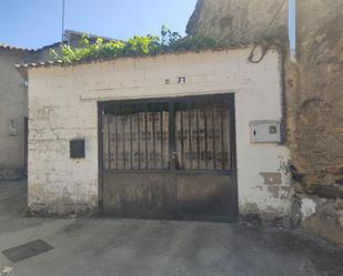 Vista exterior de Casa adosada en venda en Manzanal de Arriba amb Moblat