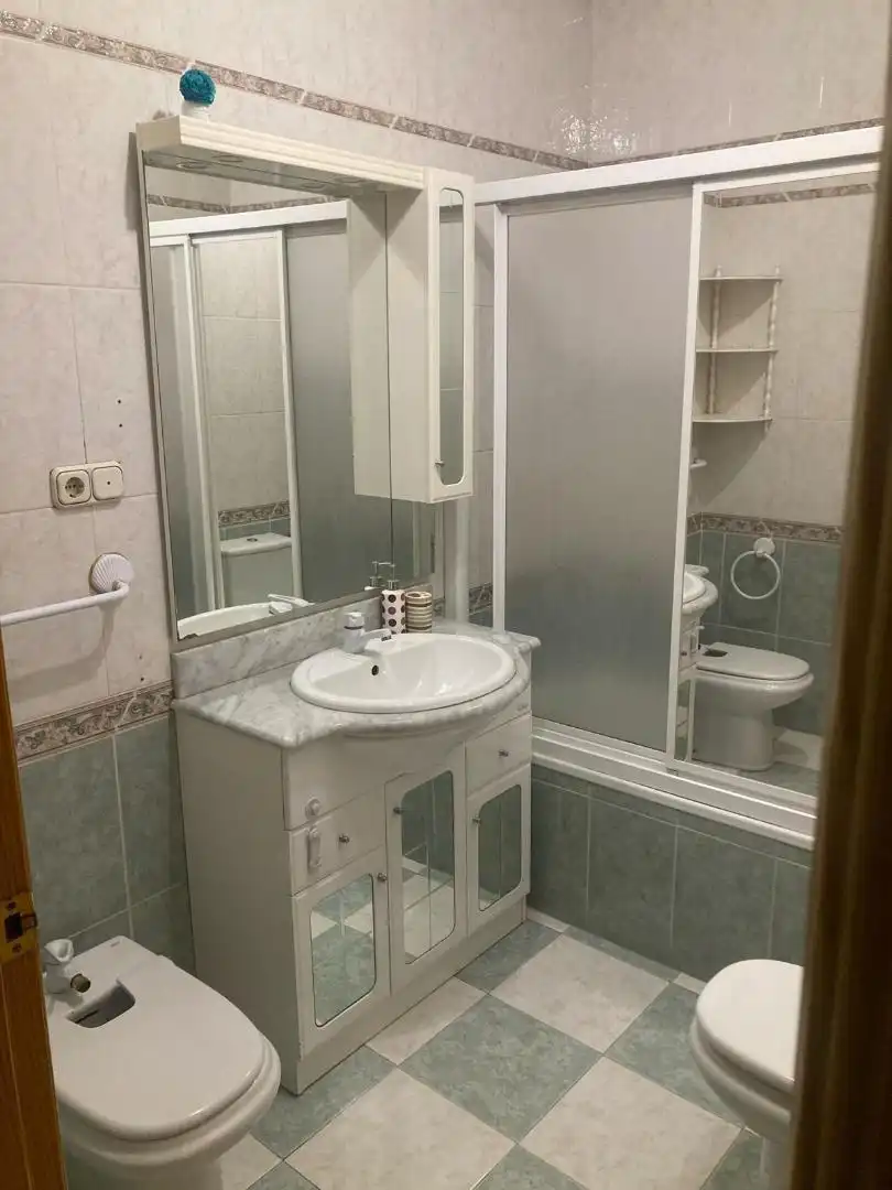 Baño de Casa adosada en venta en Benamaurel con Aire acondicionado, Calefacción y Parquet