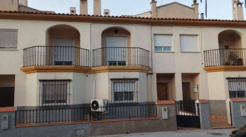 Foto 2 von Einfamilien-Reihenhaus zum Verkauf in Calle Virgen de la Cabeza, 26g, Benamaurel, Granada