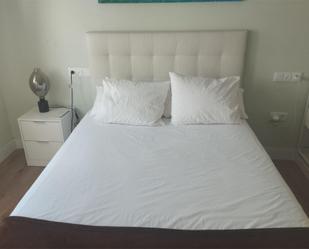 Bedroom of Flat to rent in Gijón   with Balcony