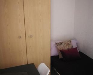 Flat to share in Carrer de Nàpols, 17, Santa Coloma de Gramenet