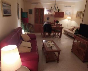 Living room of Flat to share in El Puerto de Santa María  with Air Conditioner and Swimming Pool