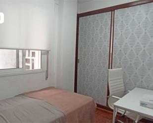 Bedroom of Flat to share in  Granada Capital  with Terrace and Balcony