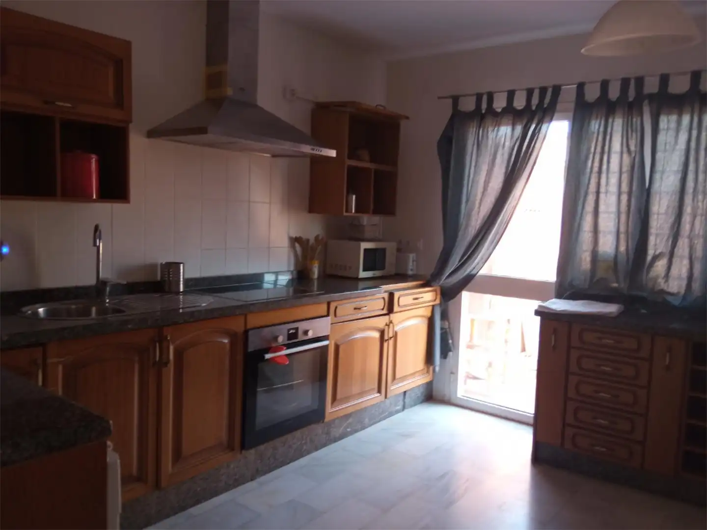 Houses for sale in Calle Cincha, 11, El Juncal - Vallealto Kitchen of Houses for sale in El Puerto de Santa María with Private garden and Storage room