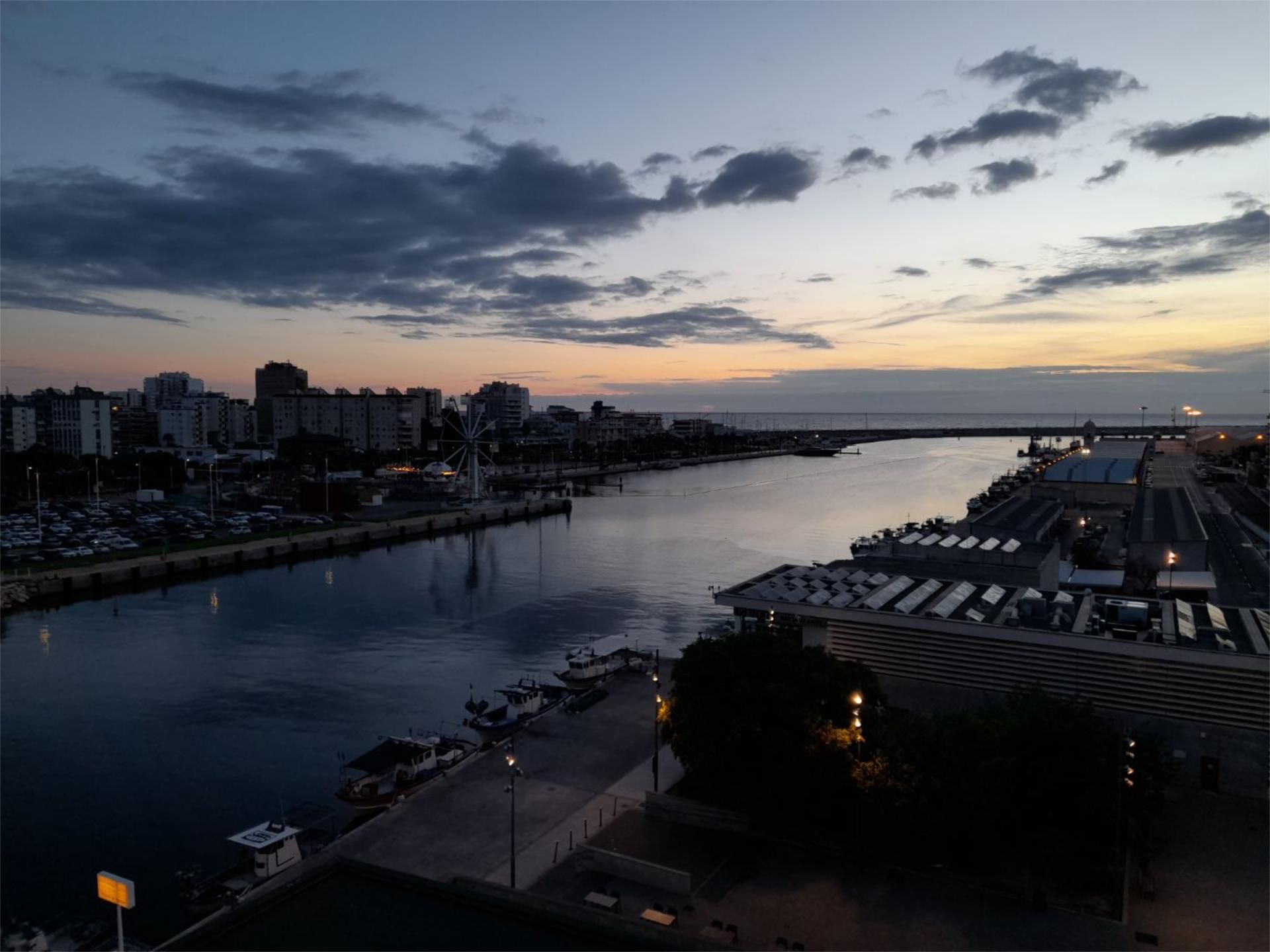 Vista exterior de Pis de lloguer en Gandia amb Aire condicionat, Calefacció i Terrassa
