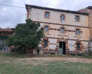 Vista exterior de Casa o xalet en venda en Valle de Zamanzas amb Balcó