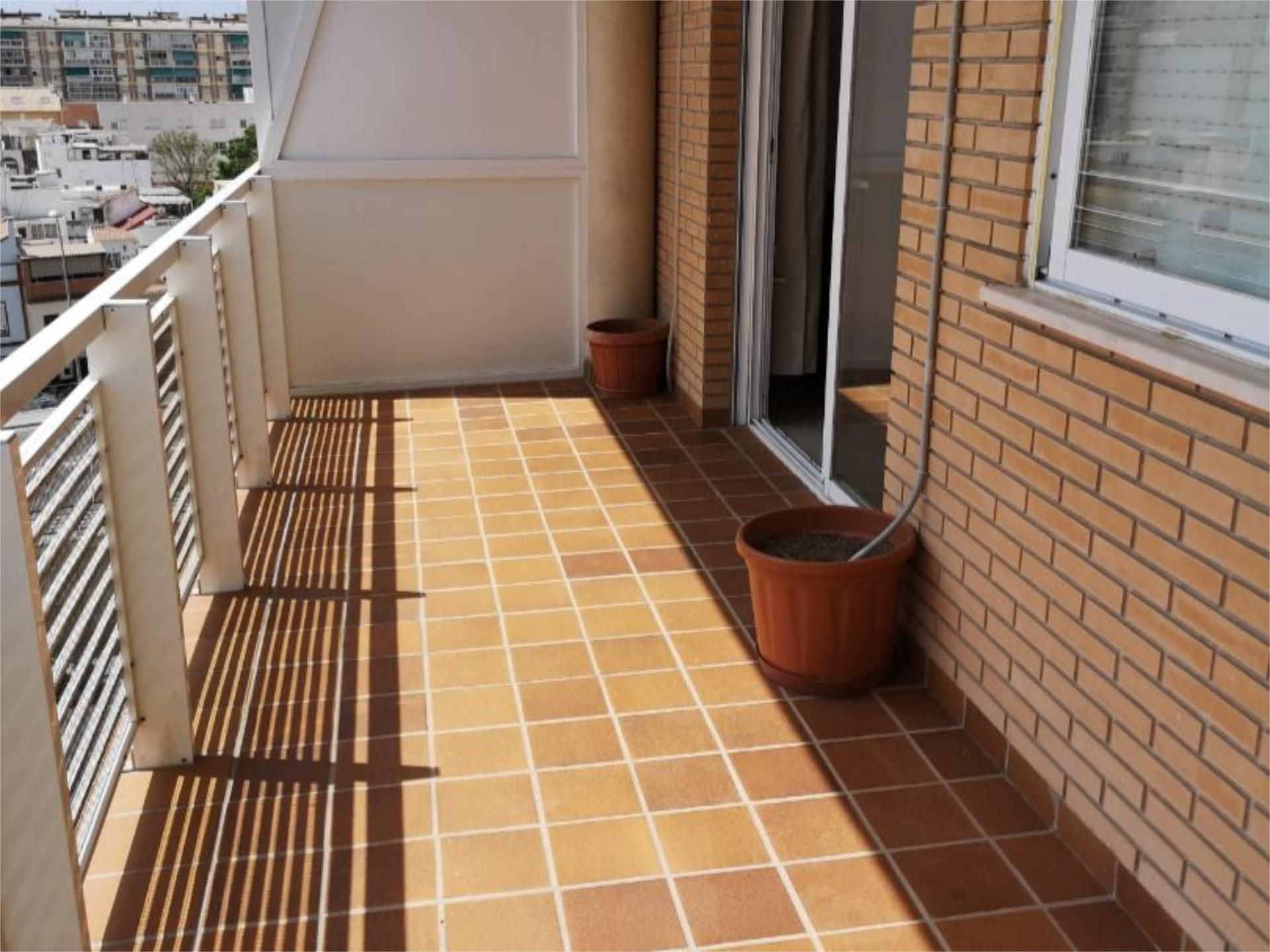 Flat to rent in Calle Góngora, 24, Parque Ayala - Jardín de la Abadía - Huelín