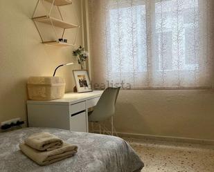 Bedroom of Study to share in  Almería Capital  with Air Conditioner and Balcony