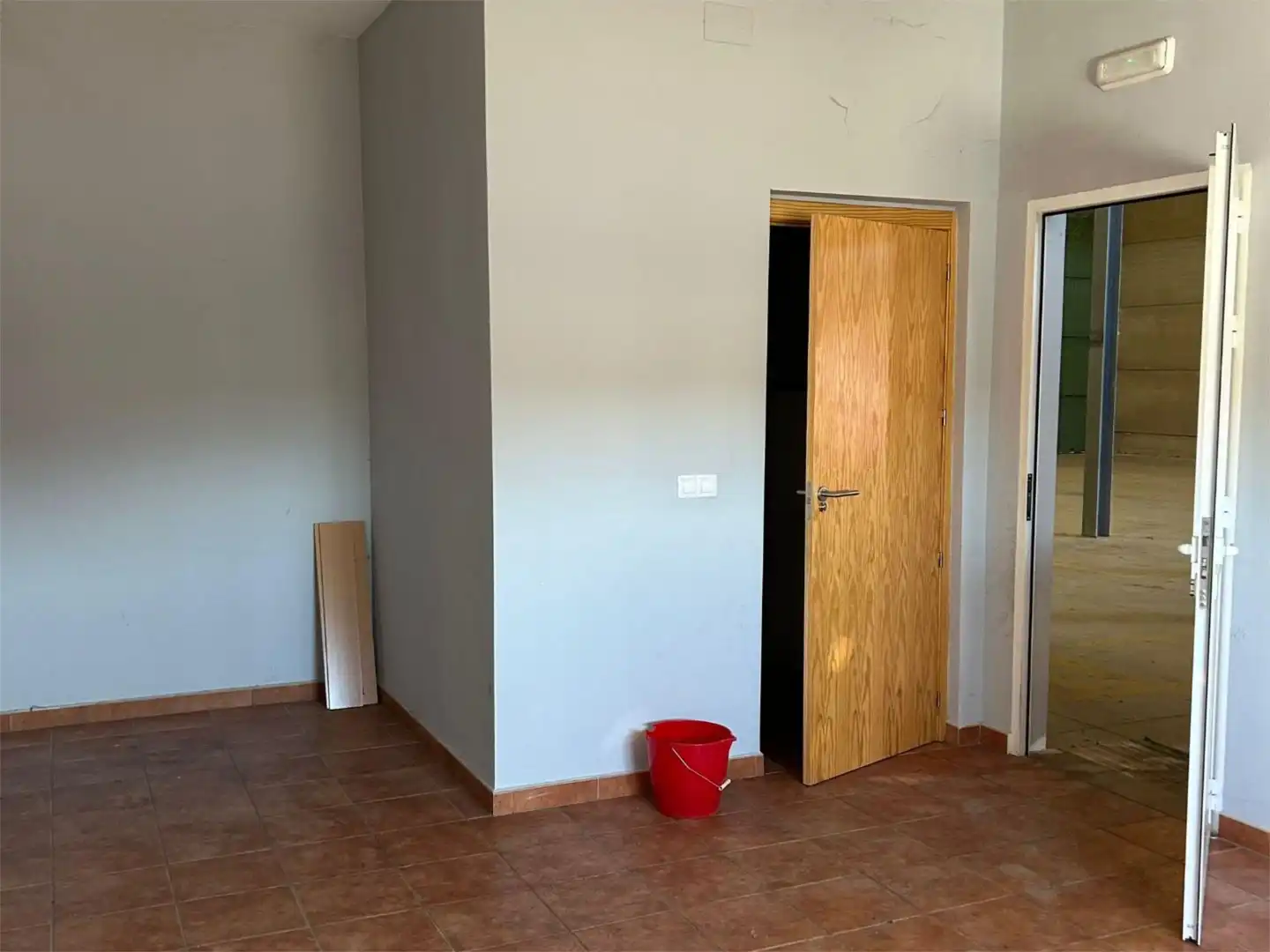 Industrial buildings for rent in Trujillo  with Air Conditioner