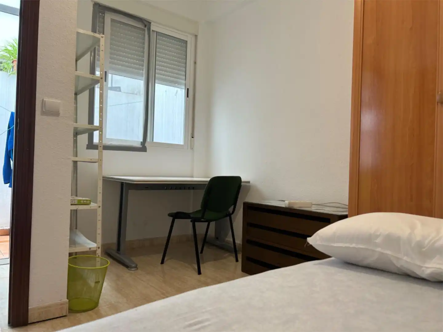 Piso de alquiler en Calle Ángel Ganivet, 14, Ciudad Jardín - Zoco Habitación de Piso de alquiler en Córdoba con Amueblado