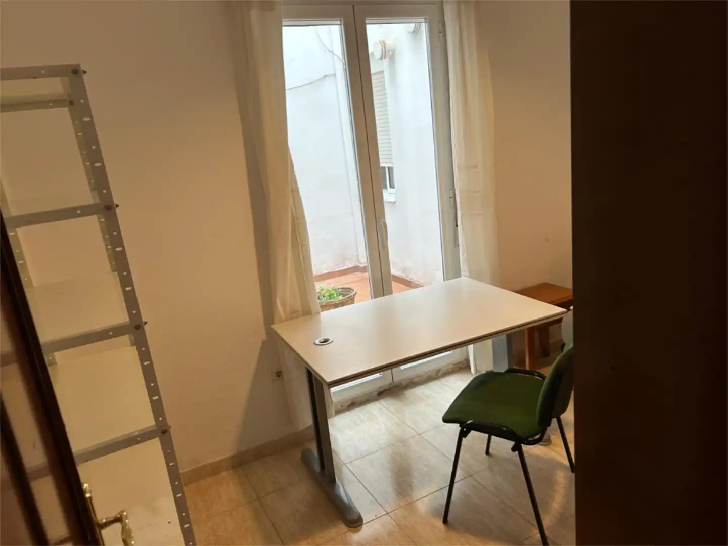 Piso de alquiler en Calle Ángel Ganivet, 14, Ciudad Jardín - Zoco Habitación de Piso de alquiler en Córdoba con Amueblado