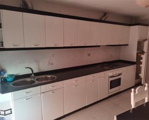 Kitchen of Duplex for sale in O Barco de Valdeorras  