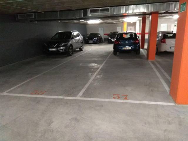 Garaje en Venta en Calle de Ángela López Jiménez, 1 en Romareda