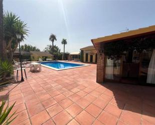 Vista exterior de Casa adosada en venda en Lucena amb Terrassa i Piscina