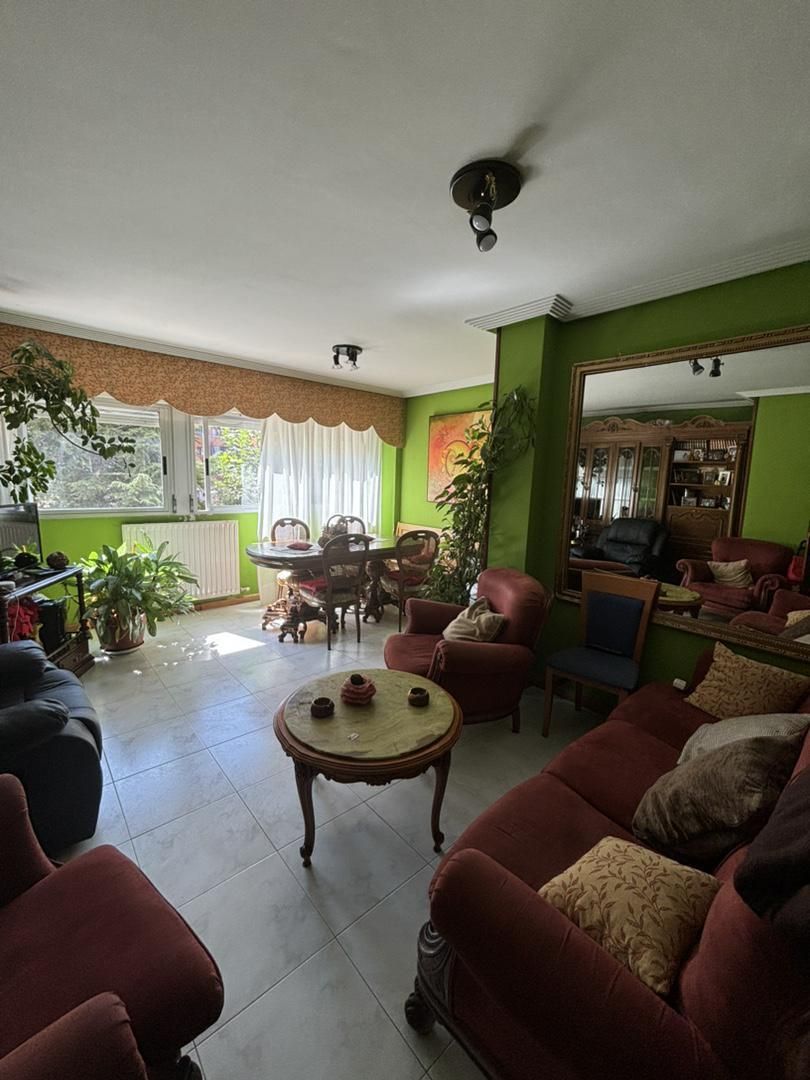 Living room of Flat for sale in León Capital   with Heating, Private garden and Storage room