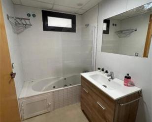 Bathroom of Apartment to rent in Roquetas de Mar