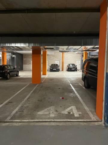 Garaje en Alquiler en Calle Diego Salvá Lezaun, 12 en Beloso