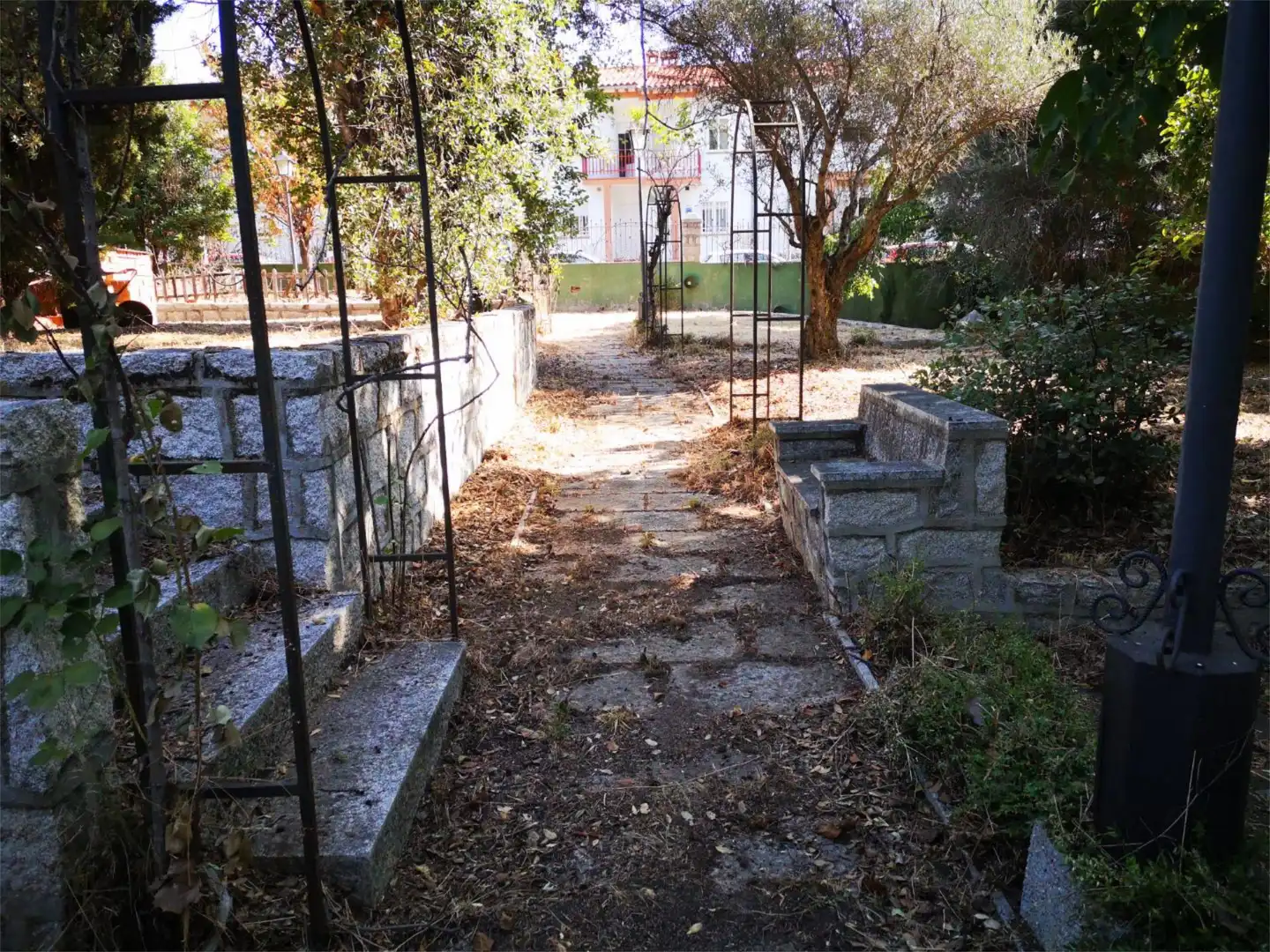 Urbanizable en venta en Calle Peñalcon, 2, Navaluenga Jardín de Urbanizable en venta en Navaluenga