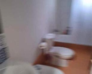 Bathroom of Flat to rent in Lecrín  with Terrace and Swimming Pool