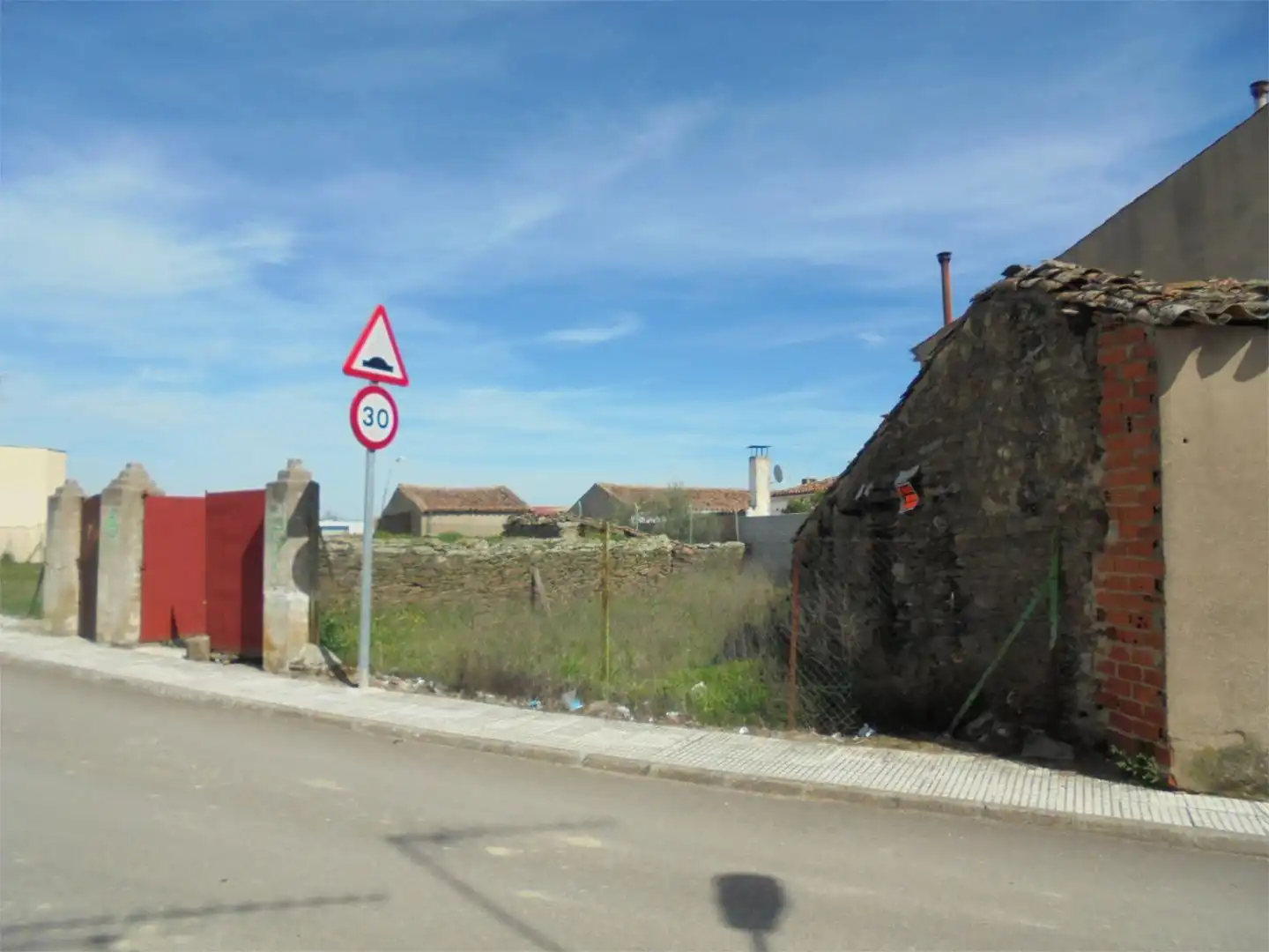 Terreno en venta en Calle Generalísimo Franco, 40, Casas de Don Gómez Vista exterior de Terreno en venta en Casas de Don Gómez