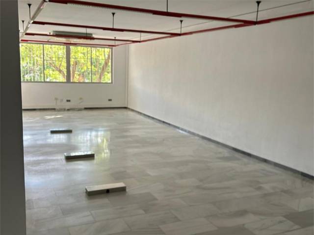 Oficina en Alquiler en Calle Esperanto, 4 en Carranque - Haza Cuevas