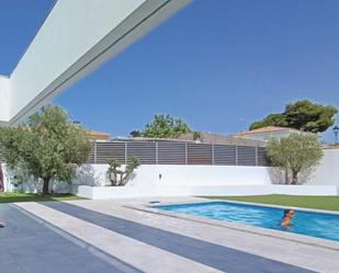 Piscina de Casa o xalet de lloguer en El Puerto de Santa María amb Terrassa, Piscina i Balcó