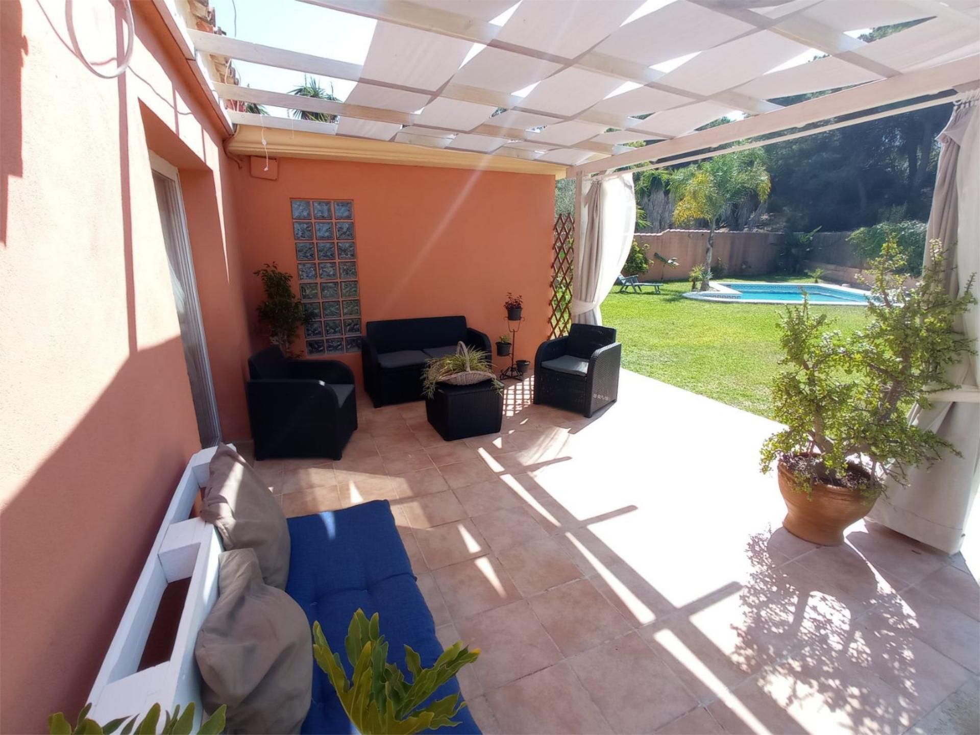 Flat to rent in Calle Gardenia, Cuatro Pinos - El Carmen