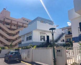 Vista exterior de Casa adosada en venda en Puerto de la Cruz amb Terrassa