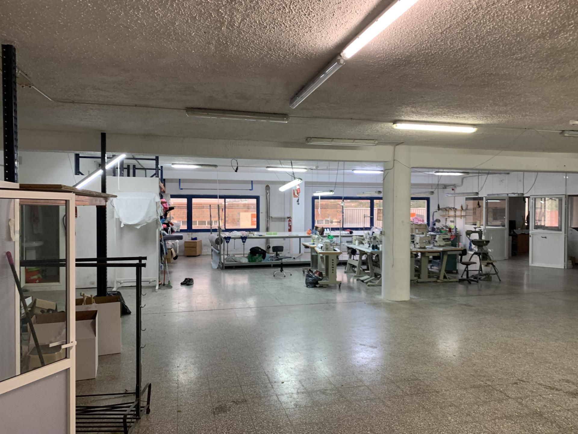 Industrial buildings to rent in Gondomar  with Air Conditioner
