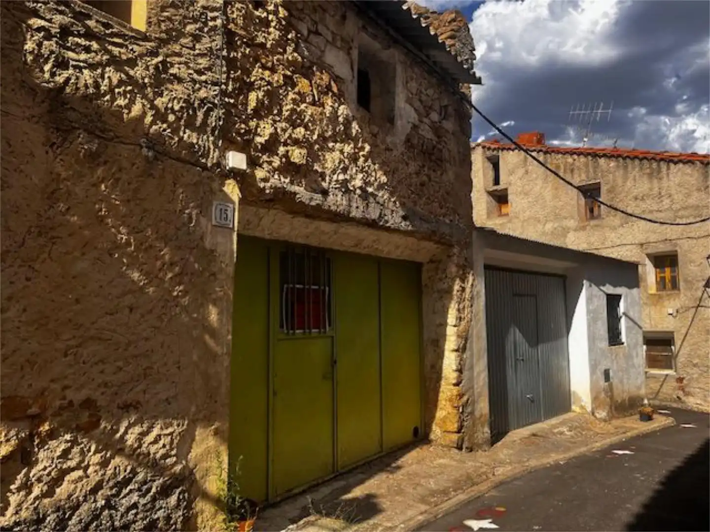 Detached homes for sale in Calle San Marcos, 15, Aras de los Olmos Exterior view of Detached homes for sale in Aras de los Olmos