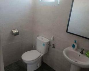 Bathroom of Single-family semi-detached for sale in Pastriz  with Terrace and Swimming Pool