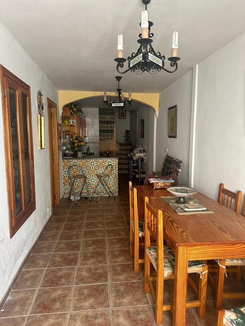 Kitchen of Flat for sale in Atzeneta del Maestrat  with Terrace, Storage room and Furnished