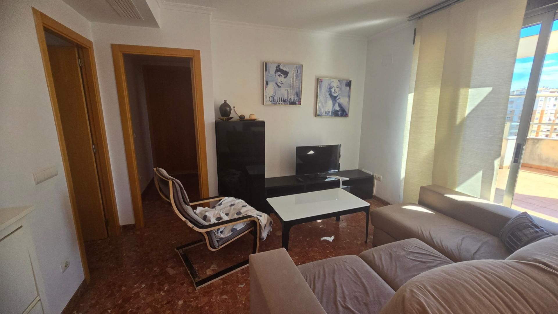 Sala d'estar de Pis de lloguer en Cullera amb Calefacció, Terrassa i Moblat