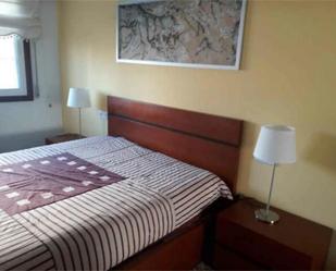 Bedroom of Flat to rent in Pontevedra Capital 