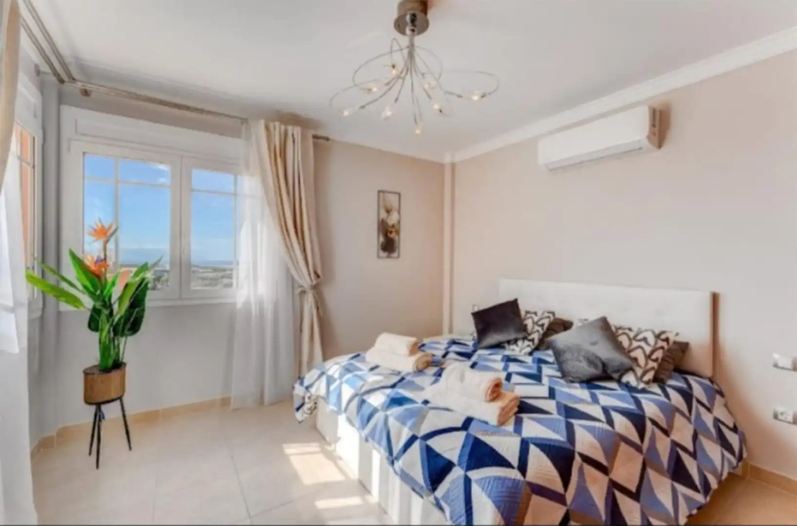 Habitación de Casa o chalet en venta en Arona con Aire acondicionado, Terraza y Piscina