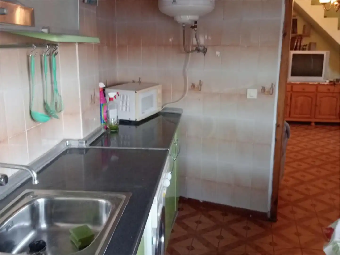 Casa adosada en venta en Travesía Pasaderas, 8, Monterrubio de la Serena Cocina de Casa adosada en venta en Monterrubio de la Serena con Terraza, Trastero y Amueblado