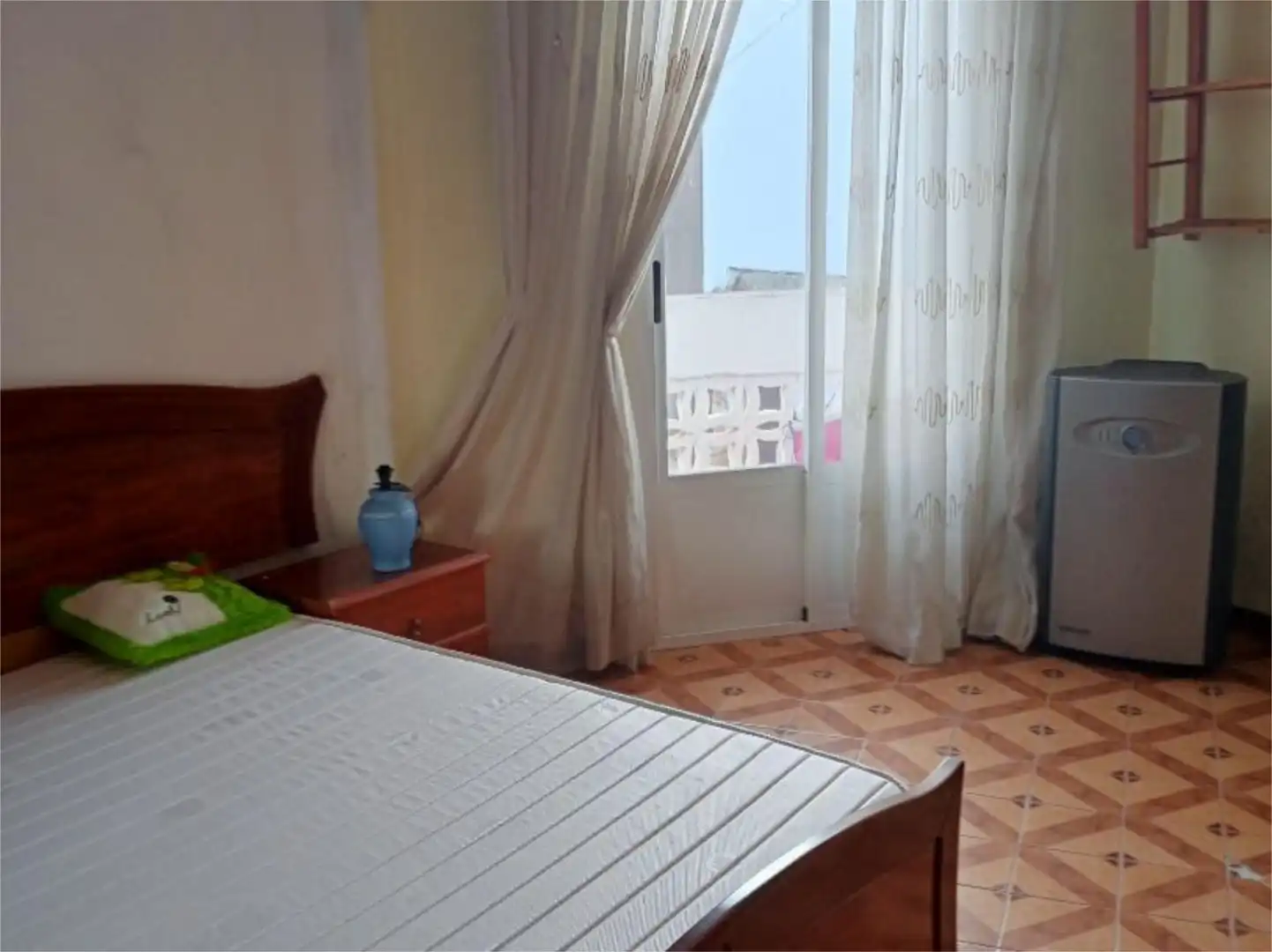 Casa adosada en venta en Travesía Pasaderas, 8, Monterrubio de la Serena Habitación de Casa adosada en venta en Monterrubio de la Serena con Terraza, Trastero y Amueblado