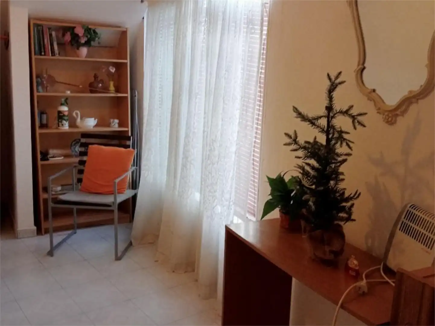 Casa adosada en venta en Travesía Pasaderas, 8, Monterrubio de la Serena Sala de estar de Casa adosada en venta en Monterrubio de la Serena con Terraza, Trastero y Amueblado