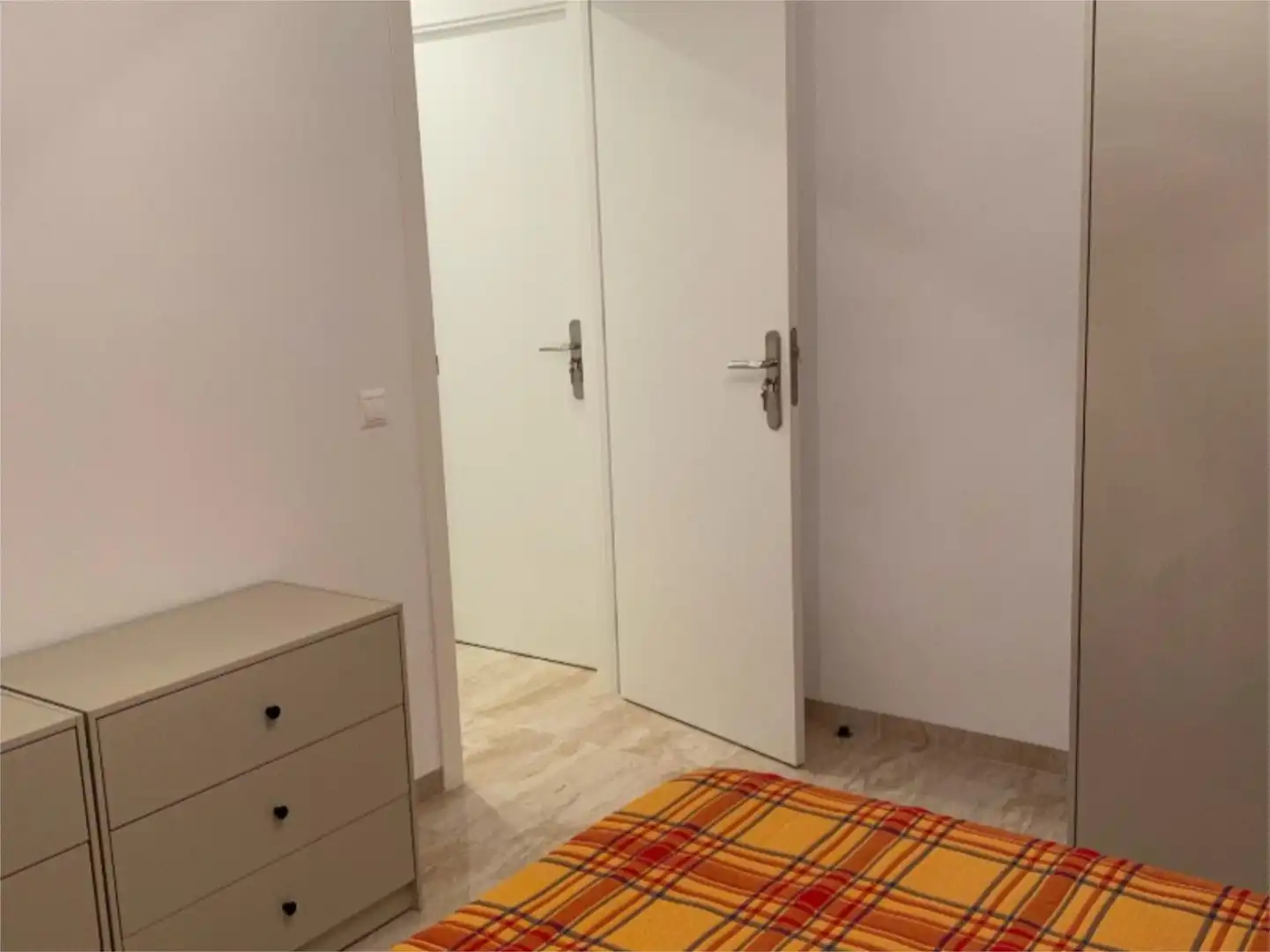 Dormitori de Pis de lloguer en Córdoba amb Aire condicionat, Calefacció i Terrassa