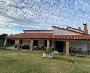 Exterior view of Single-family semi-detached for sale in La Pedraja de Portillo 