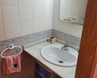 Bathroom of House or chalet to rent in Islantilla  with Swimming Pool