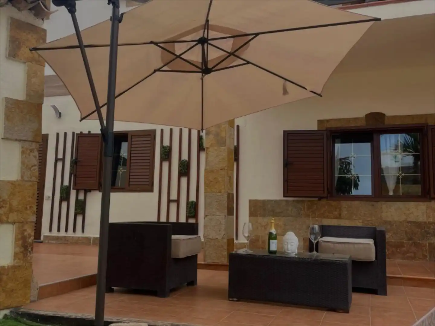 Casa o chalet en venta en Calle Barcelona, 133, Jinamar Terraza de Casa o chalet en venta en Telde con Jardín privado, Terraza y Piscina