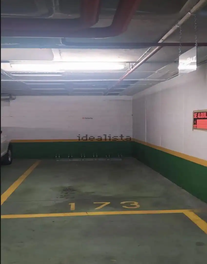 Garage for rent in Avenida del Partenón, 10, Corralejos - Campo de las Naciones Garage for rent in Madrid