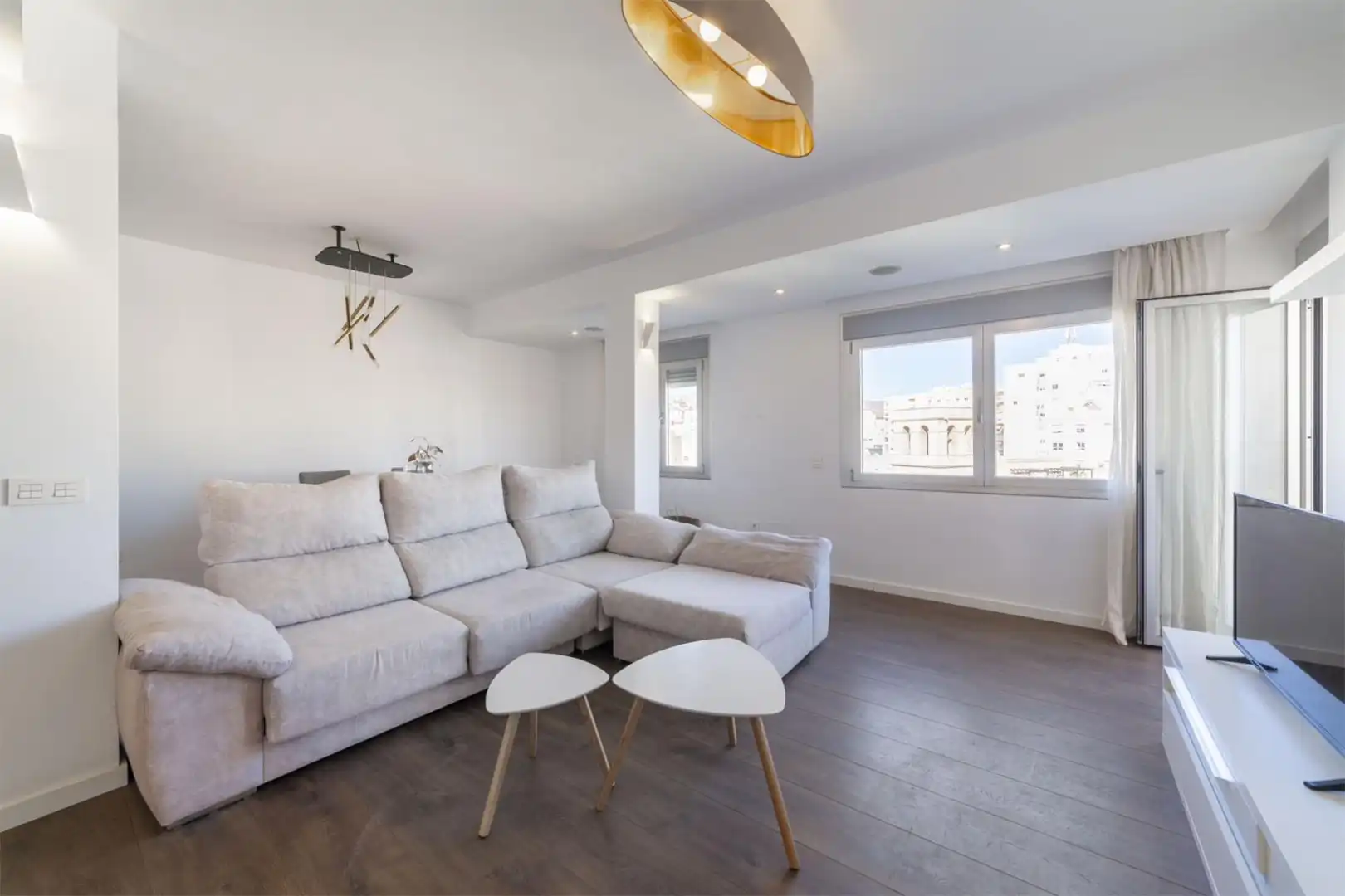 Sala d'estar de Pis de lloguer en Almería amb Aire condicionat, Calefacció i Parquet
