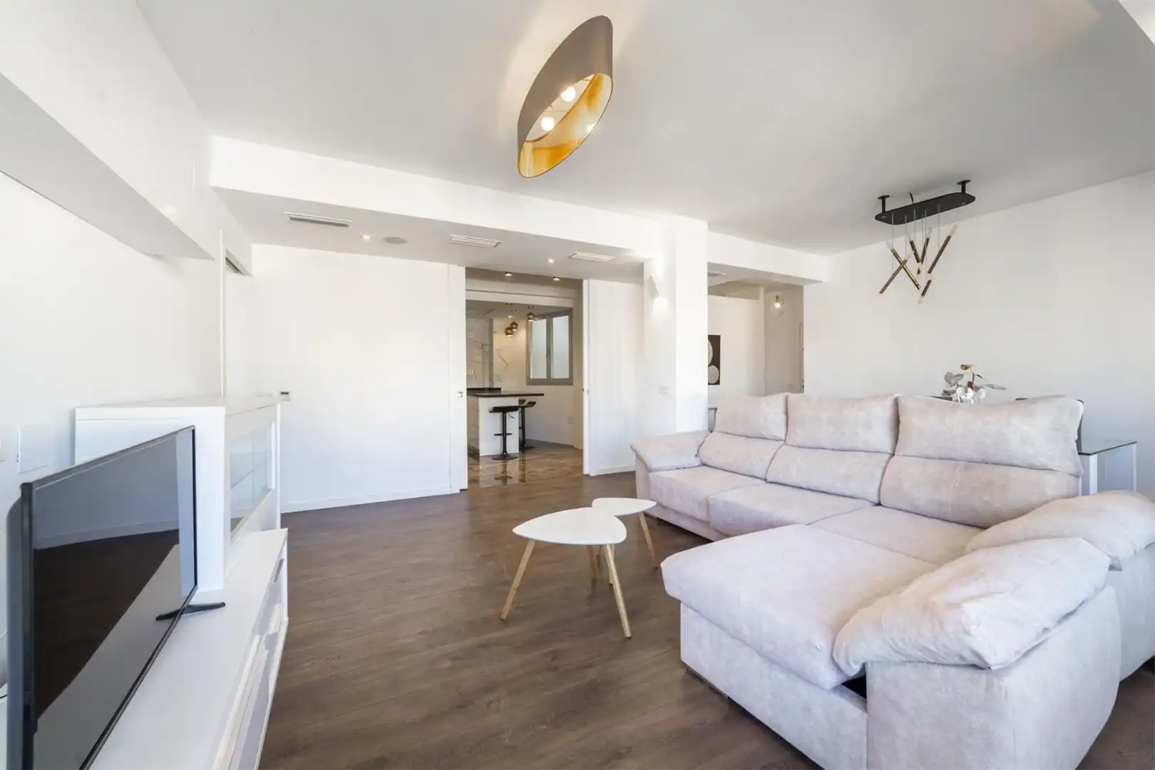Sala d'estar de Pis de lloguer en Almería amb Aire condicionat, Calefacció i Parquet