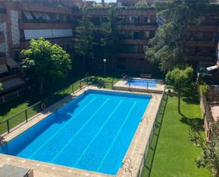 Swimming pool of Attic for sale in Pozuelo de Alarcón  with Air Conditioner, Terrace and Swimming Pool