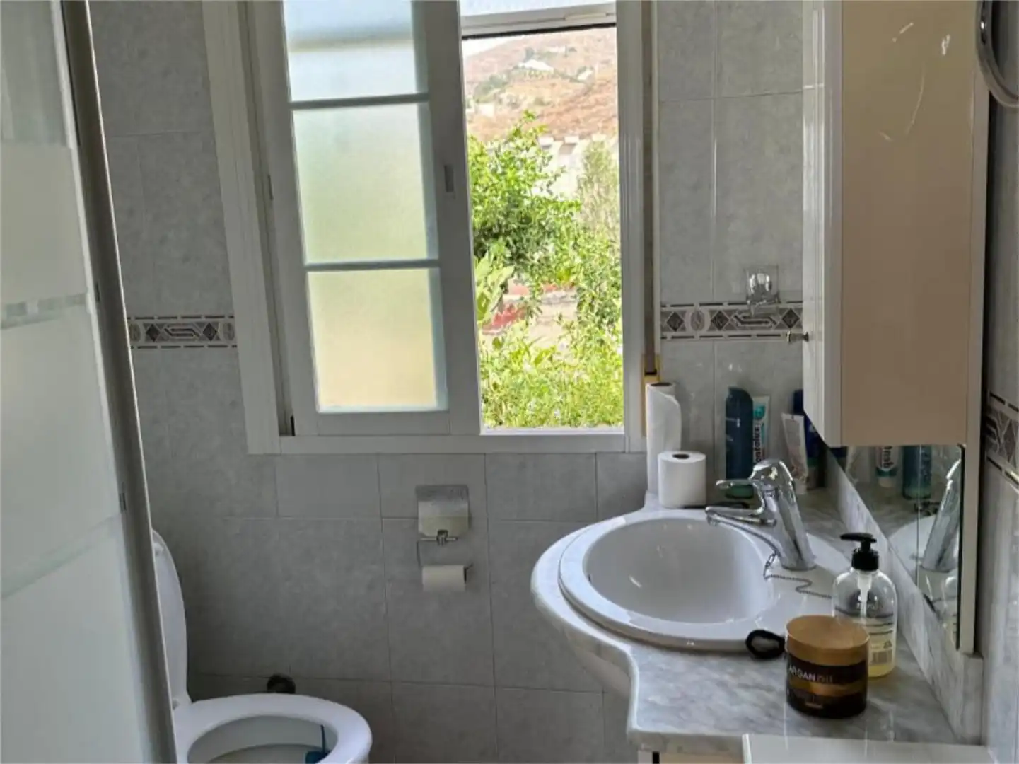 Casa o chalet en venta en Avenida de Andalucía, 43d, Salobreña Costa Baño de Casa o chalet en venta en Salobreña con Terraza y Piscina