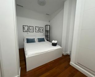 Bedroom of Flat to rent in  Madrid Capital  with Air Conditioner